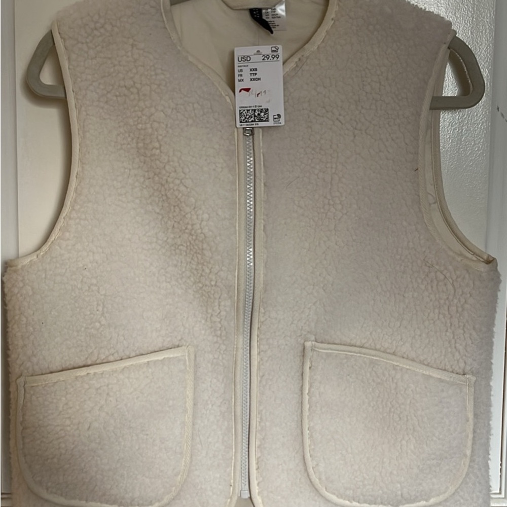 Divided Off-White Sherpa Vest